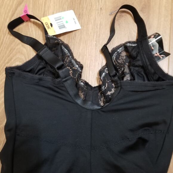 Maidenform Black Lace Embellished Bodysuit Style 1456 Size 36DD - NWT's - Picture 4 of 12